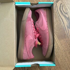 COPY - Supreme Nike Sneakers